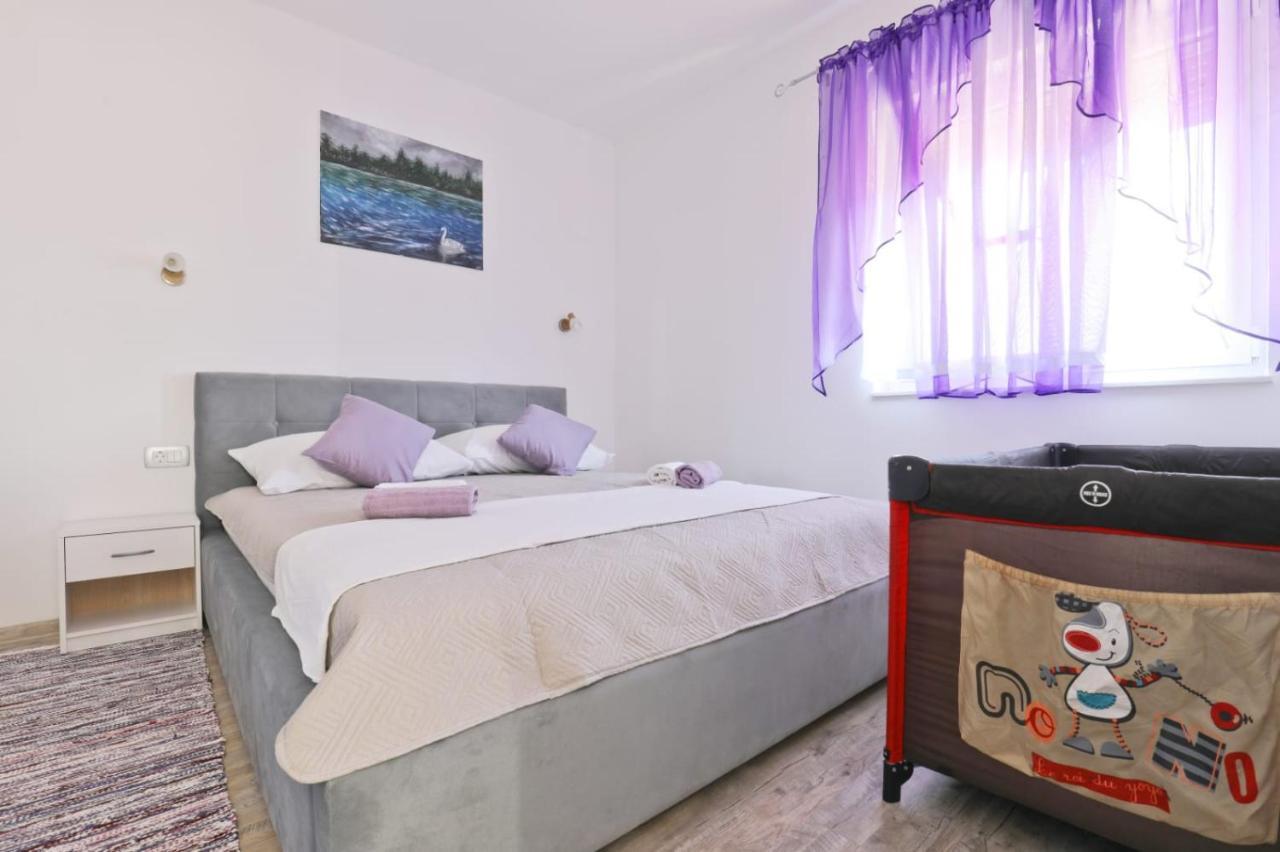 Apartman Teo &Tena Otočac Екстериор снимка