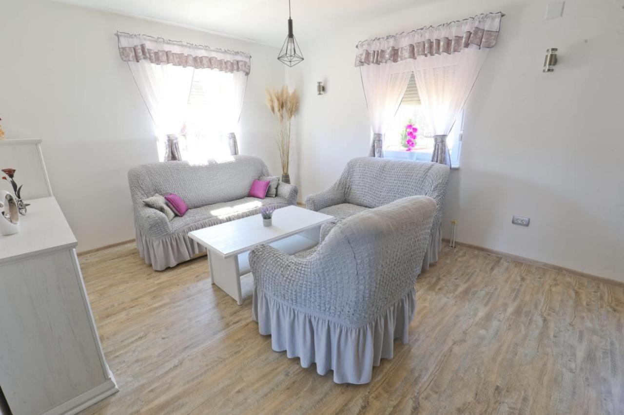 Apartman Teo &Tena Otočac Екстериор снимка